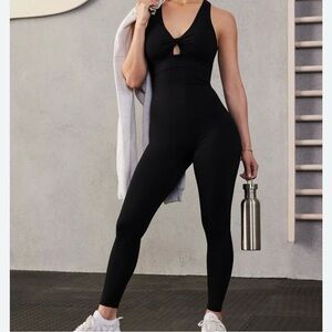 Fabletics Oasis Twist Front 7/8 jumpsuit